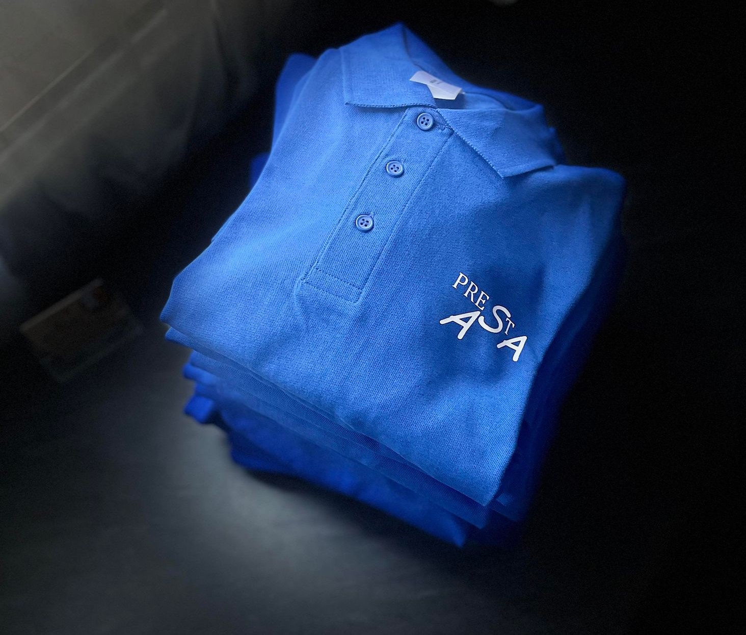 Tenues professionnelles personnalisées réalisées par CREA SUBLIM FLOCK